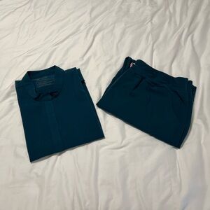 FIGS Scrub Set in Caribbean Blue - Top XL, Pants XXL